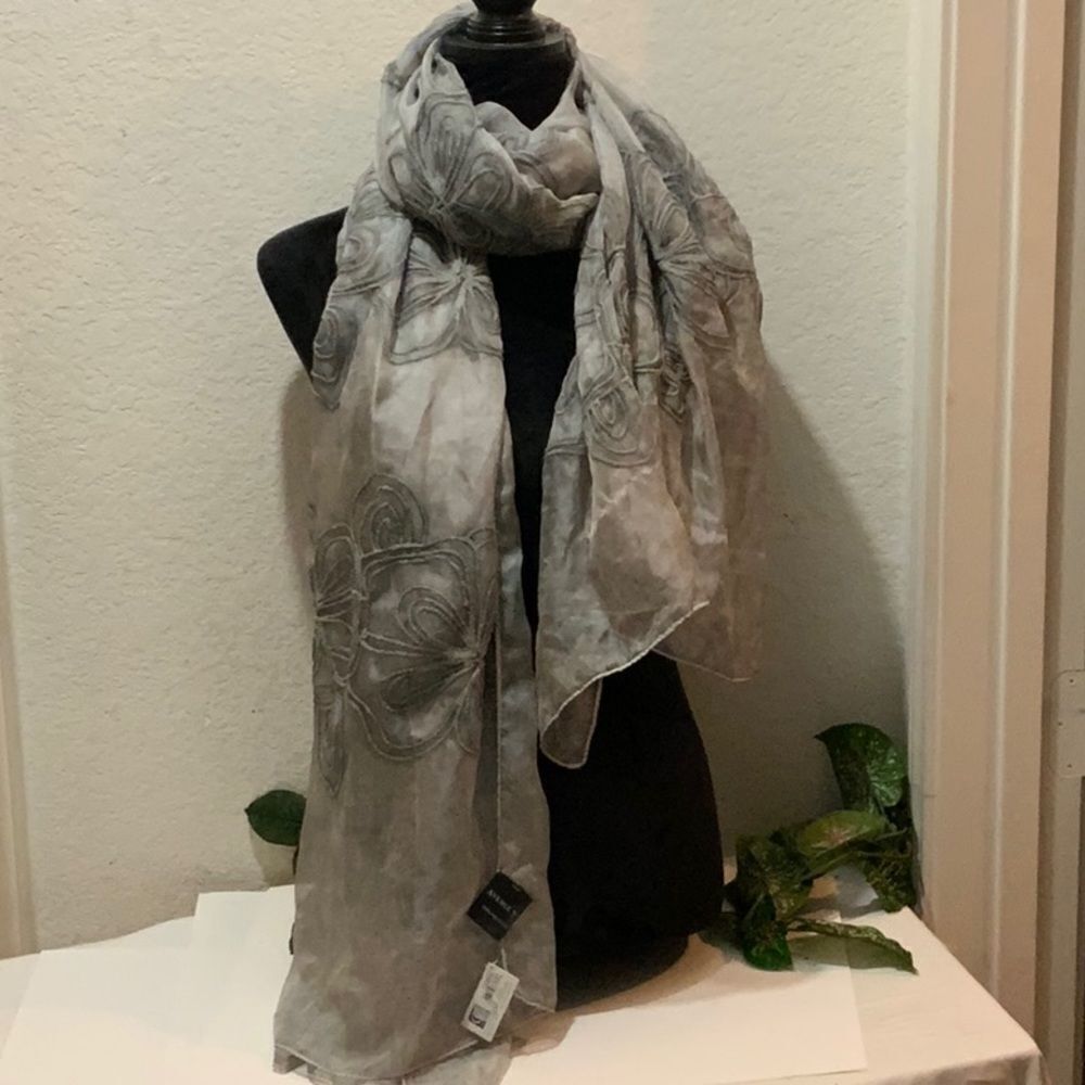 Avenue 9 Polyester gray Scarf New